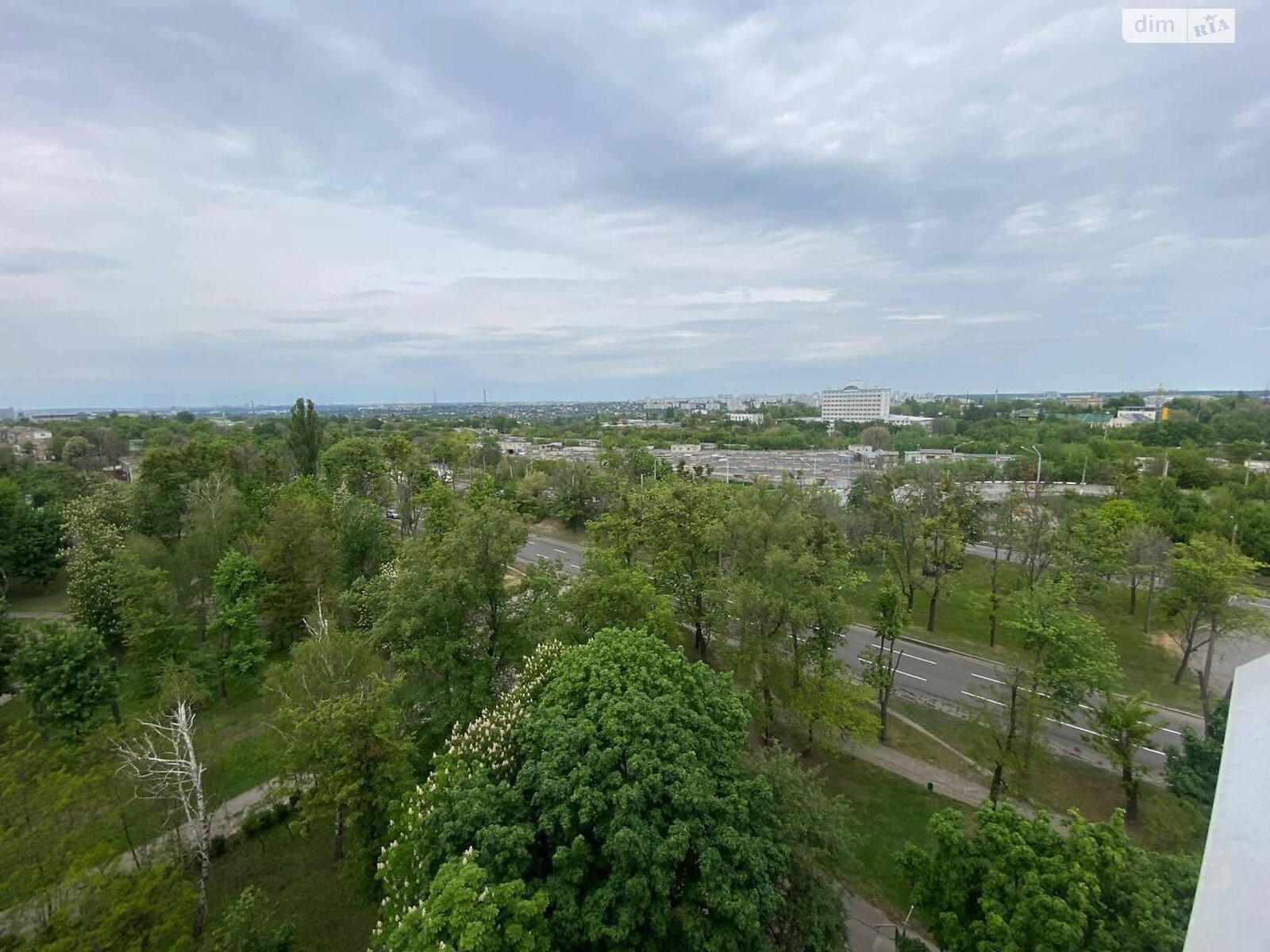 Продаж двокімнатної квартири в Харкові, на просп. Героїв Харкова 248, район ХТЗ фото 1 Продаж двокімнатної квартири в Харкові, на просп. Героїв Харкова 248, район ХТЗ фото 1