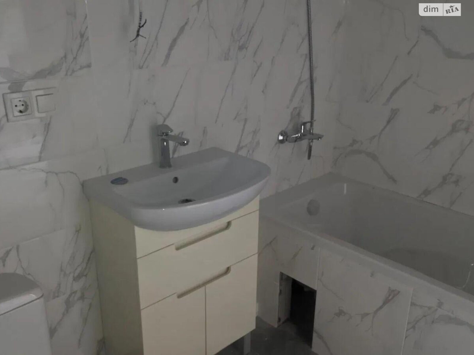 Продаж однокімнатної квартири в Харкові, на просп. Героїв Харкова 270А, район ХТЗ фото 1