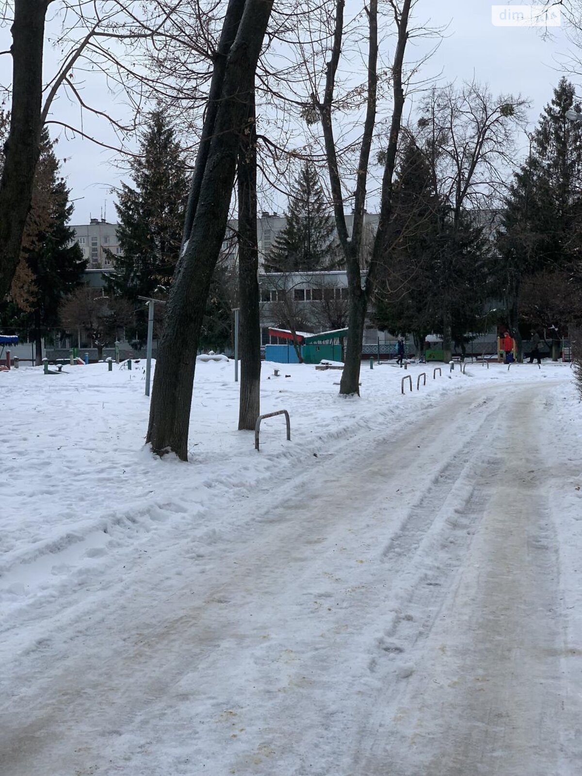 Продажа двухкомнатной квартиры в Харькове, на ул. Свистуновская 5, район ХТЗ фото 1 Продажа двухкомнатной квартиры в Харькове, на ул. Свистуновская 5, район ХТЗ фото 1