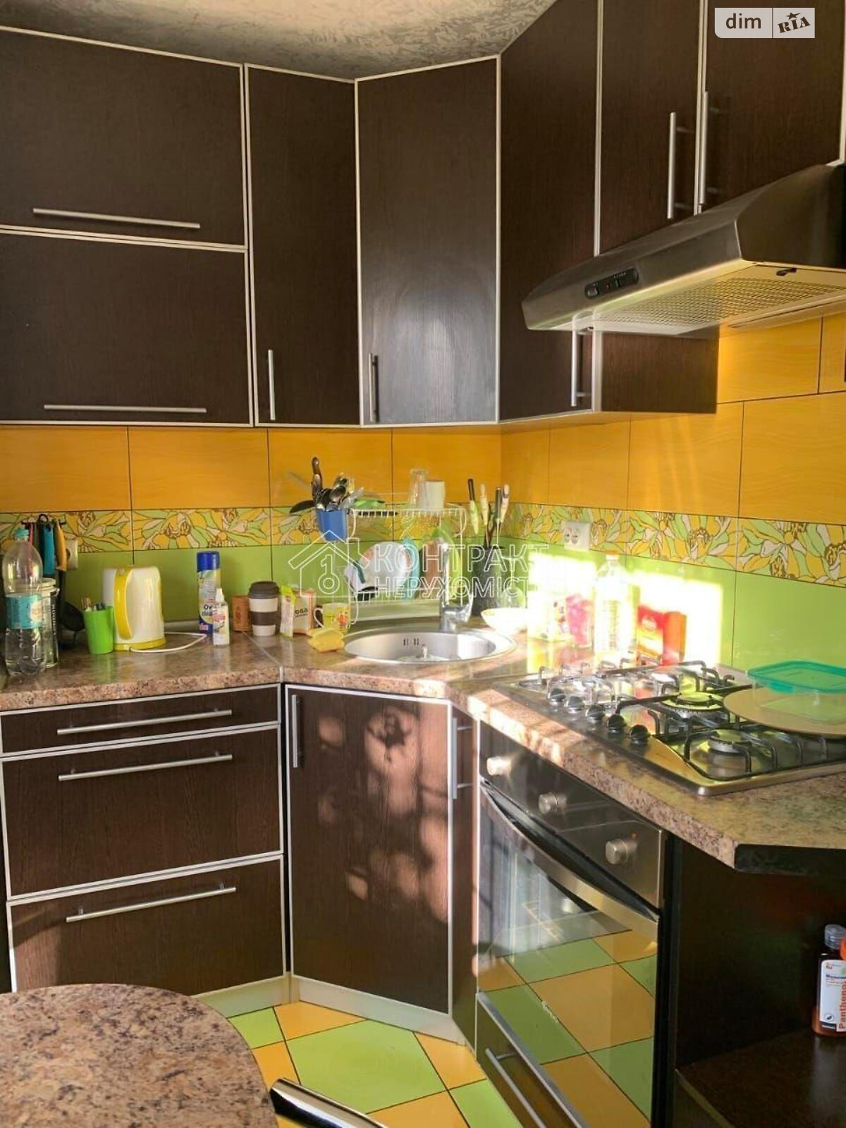 Продажа трехкомнатной квартиры в Харькове, на ул. Библика, район ХТЗ фото 1 Продажа трехкомнатной квартиры в Харькове, на ул. Библика, район ХТЗ фото 1