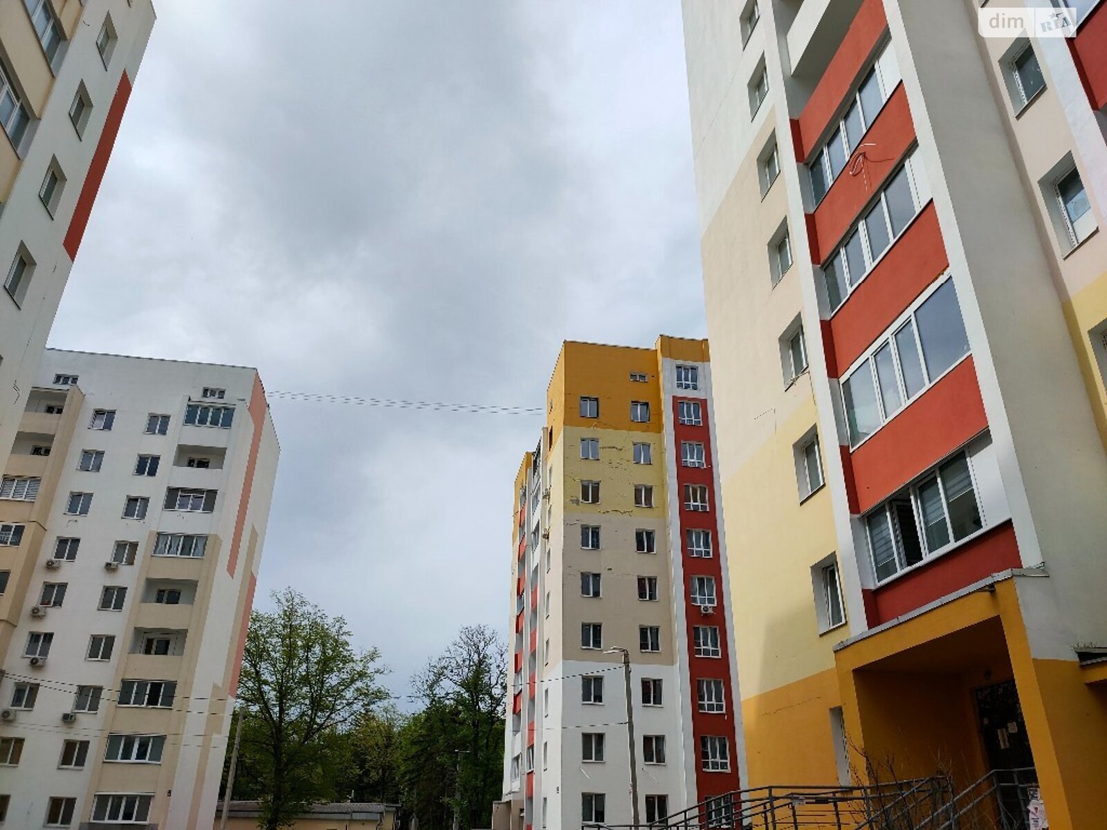 Продаж трикімнатної квартири в Харкові, на просп. Героїв Харкова 268А, район Індустріальний фото 1
