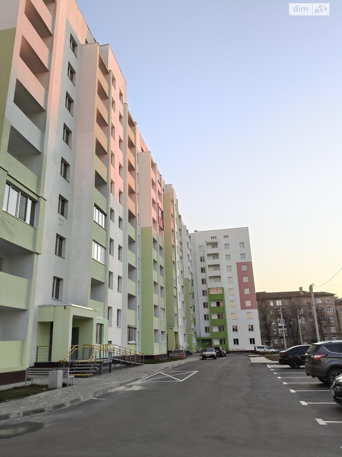 Продаж трикімнатної квартири в Харкові, на вул. Миру 43, район Індустріальний фото 1 Продаж трикімнатної квартири в Харкові, на вул. Миру 43, район Індустріальний фото 1