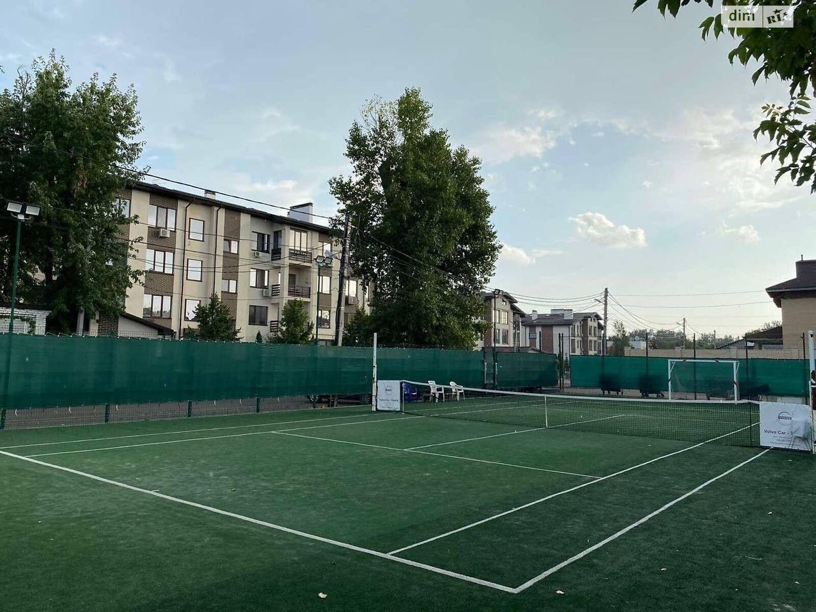 Продаж трикімнатної квартири в Харкові, на вул. Кабанова Дача 14, район Журавлiвка фото 1 Продаж трикімнатної квартири в Харкові, на вул. Кабанова Дача 14, район Журавлiвка фото 1