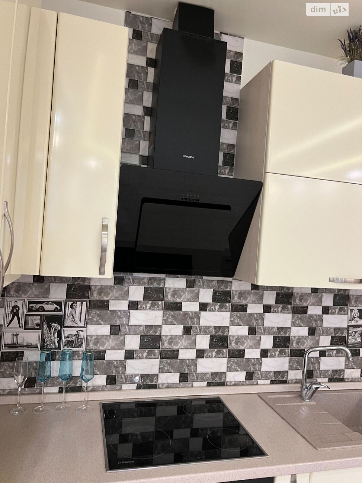 Продажа двухкомнатной квартиры в Харькове, на ул. Новоалександровская 54А корпус 1, район Журавлевка фото 1 Продажа двухкомнатной квартиры в Харькове, на ул. Новоалександровская 54А корпус 1, район Журавлевка фото 1