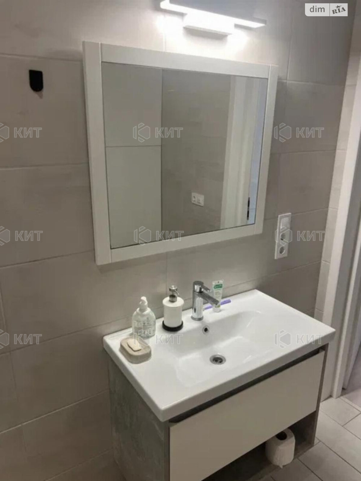 Продаж трикімнатної квартири в Харкові, на вул. Новоолександрівська 54А, район Журавлiвка фото 1 Продаж трикімнатної квартири в Харкові, на вул. Новоолександрівська 54А, район Журавлiвка фото 1