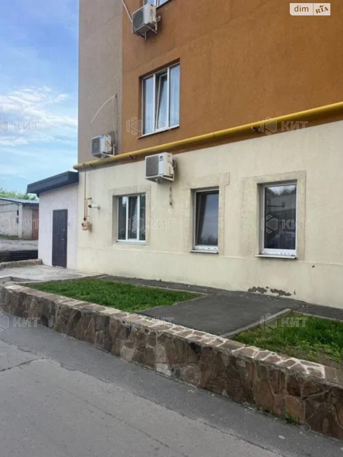 Продаж трикімнатної квартири в Харкові, на вул. Новоолександрівська 54А, район Журавлiвка фото 1 Продаж трикімнатної квартири в Харкові, на вул. Новоолександрівська 54А, район Журавлiвка фото 1
