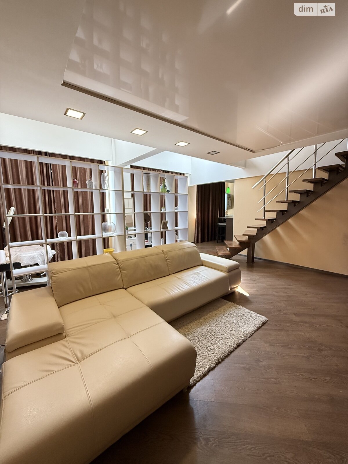 Продажа трехкомнатной квартиры в Харькове, на ул. Новоалександровская 54А, район Журавлевка фото 1