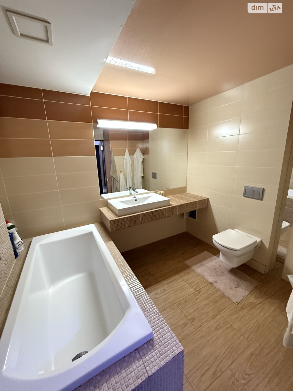 Продажа трехкомнатной квартиры в Харькове, на ул. Новоалександровская 54А, район Журавлевка фото 1