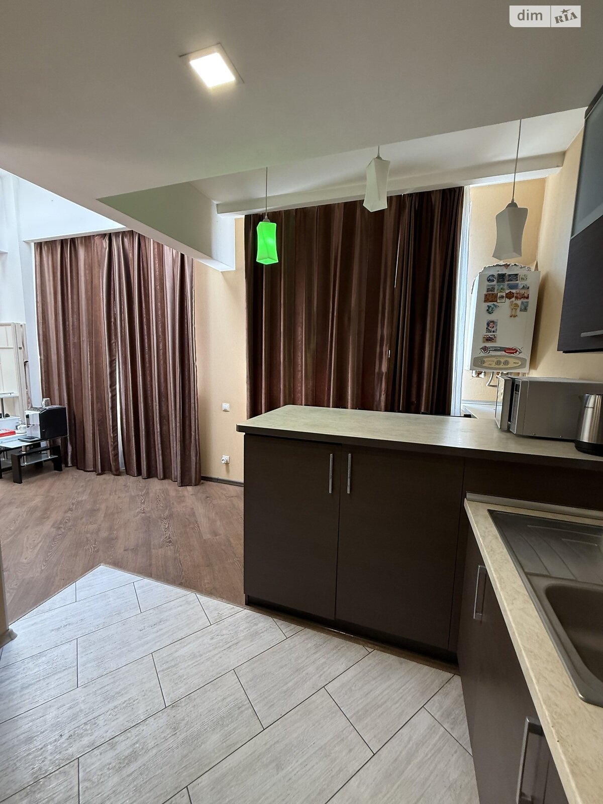 Продажа трехкомнатной квартиры в Харькове, на ул. Новоалександровская 54А, район Журавлевка фото 1