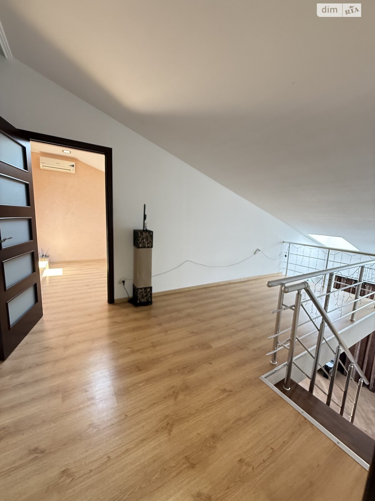 Продажа трехкомнатной квартиры в Харькове, на ул. Новоалександровская 54А, район Журавлевка фото 1