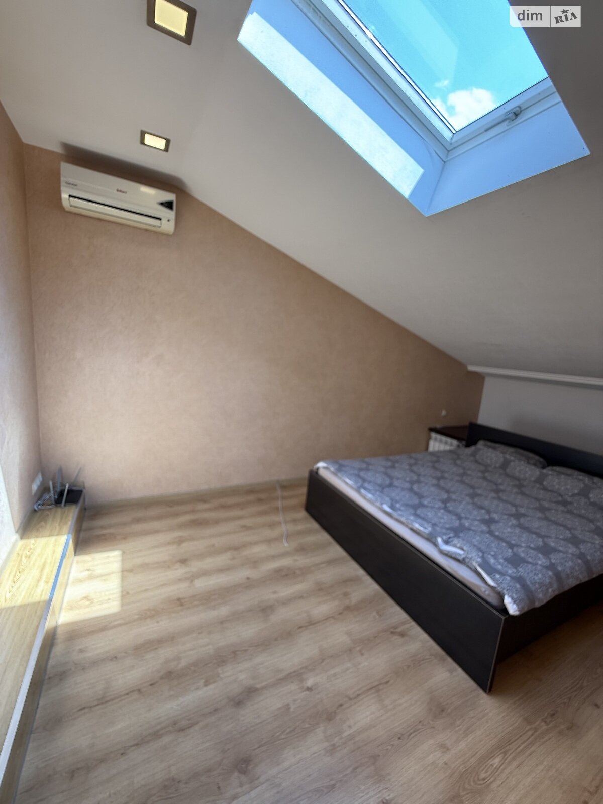 Продажа трехкомнатной квартиры в Харькове, на ул. Новоалександровская 54А, район Журавлевка фото 1