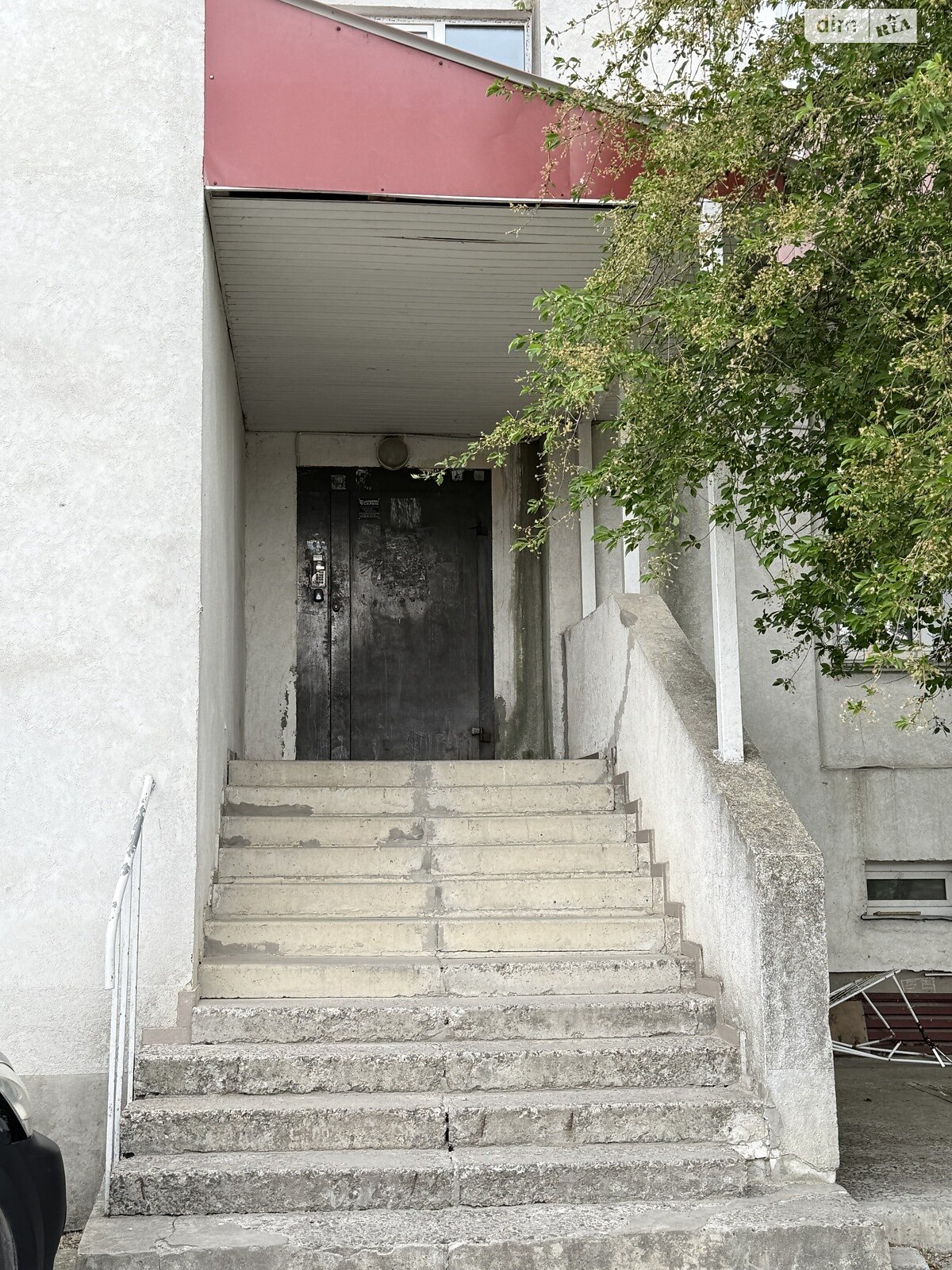 Продаж трикімнатної квартири в Харкові, на вул. Академіка Барабашова 30, район Київський фото 1 Продаж трикімнатної квартири в Харкові, на вул. Академіка Барабашова 30, район Київський фото 1