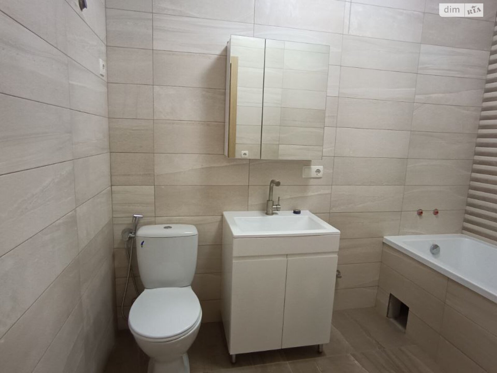 Продажа однокомнатной квартиры в Харькове, на ул. Академика Барабашова 12А, район Киевский фото 1 Продажа однокомнатной квартиры в Харькове, на ул. Академика Барабашова 12А, район Киевский фото 1