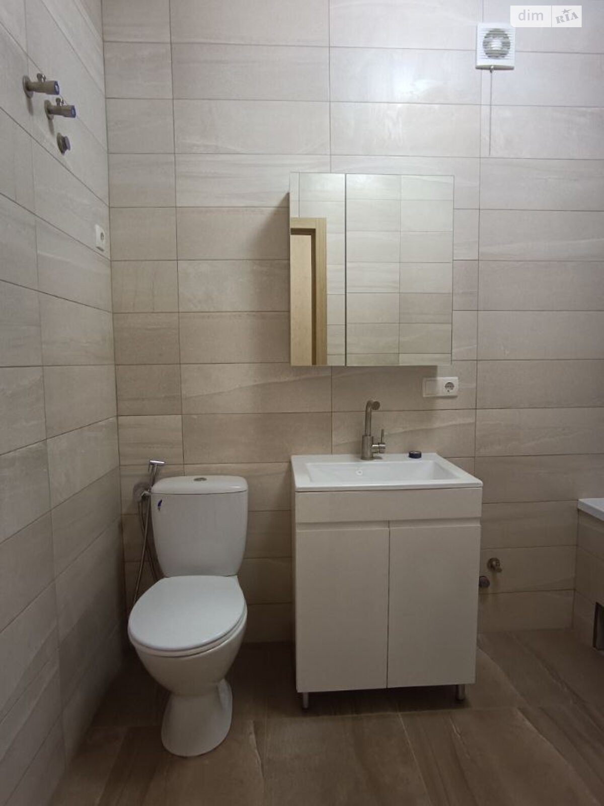 Продажа однокомнатной квартиры в Харькове, на ул. Академика Барабашова 12А, район Киевский фото 1 Продажа однокомнатной квартиры в Харькове, на ул. Академика Барабашова 12А, район Киевский фото 1