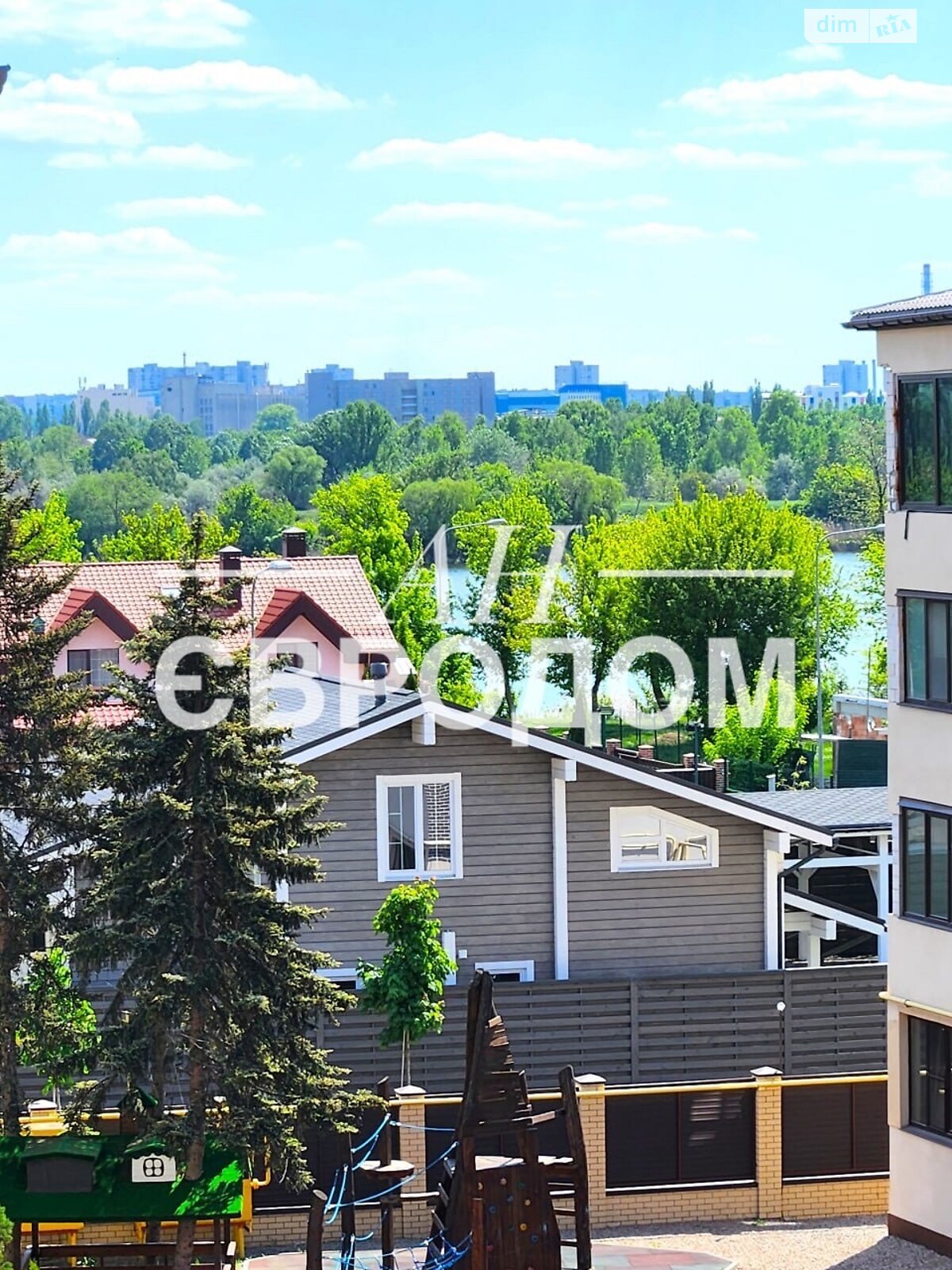 Продажа трехкомнатной квартиры в Харькове, на ул. Клеменова дача 11, фото 1
