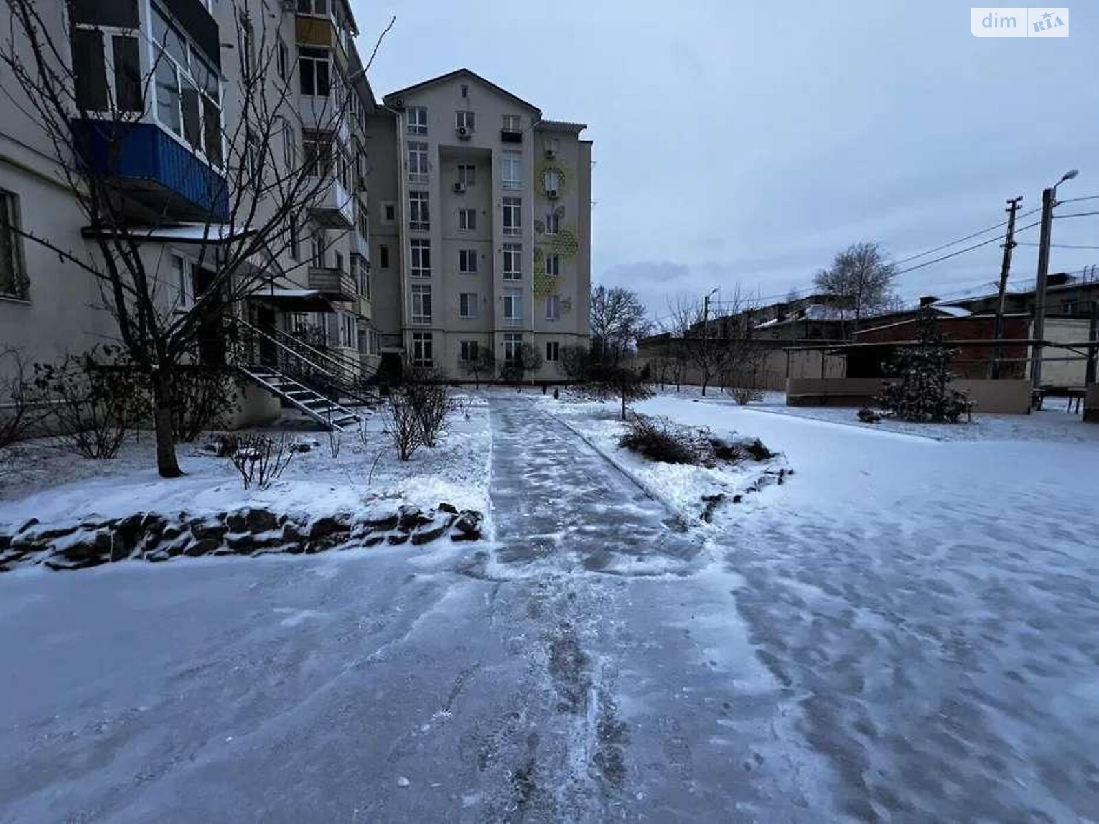 Продажа трехкомнатной квартиры в Харькове, на ул. Дизельная 14, район Красный луч фото 1