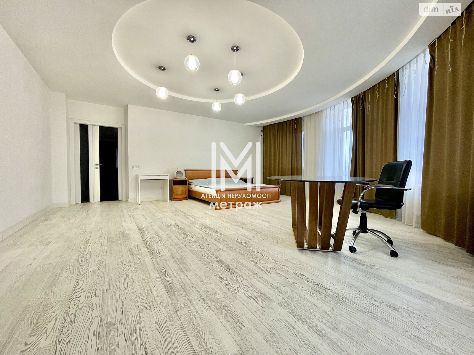 Продажа трехкомнатной квартиры в Харькове, на просп. Героев Харькова 124/7, район Красный луч фото 1 Продажа трехкомнатной квартиры в Харькове, на просп. Героев Харькова 124/7, район Красный луч фото 1