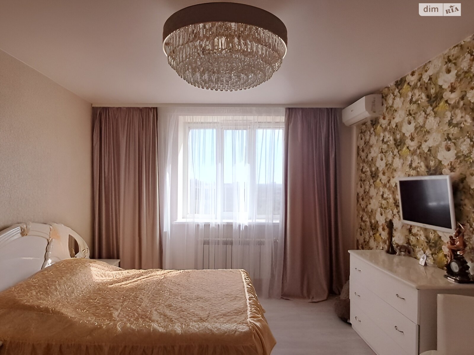 Продажа трехкомнатной квартиры в Харькове, на просп. Героев Харькова 128А, район Красный луч фото 1 Продажа трехкомнатной квартиры в Харькове, на просп. Героев Харькова 128А, район Красный луч фото 1