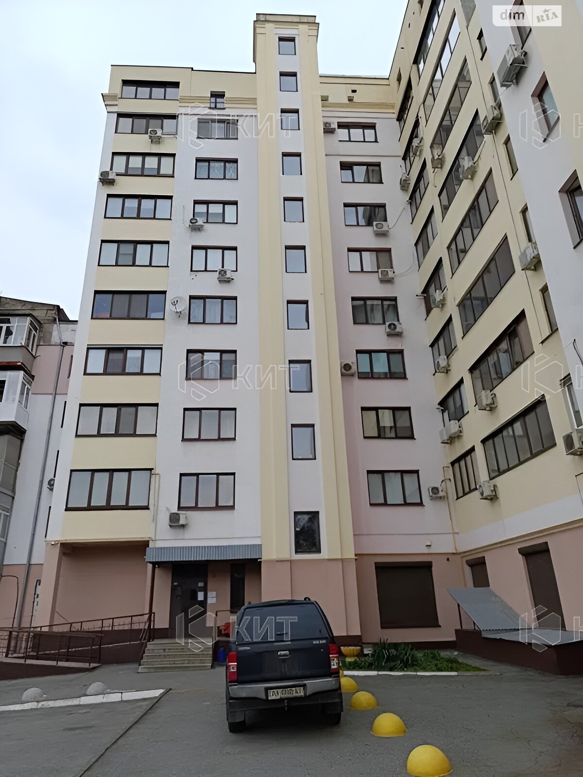 Продаж трикімнатної квартири в Харкові, на просп. Героїв Харкова 124/7, район Червоний промінь фото 1 Продаж трикімнатної квартири в Харкові, на просп. Героїв Харкова 124/7, район Червоний промінь фото 1