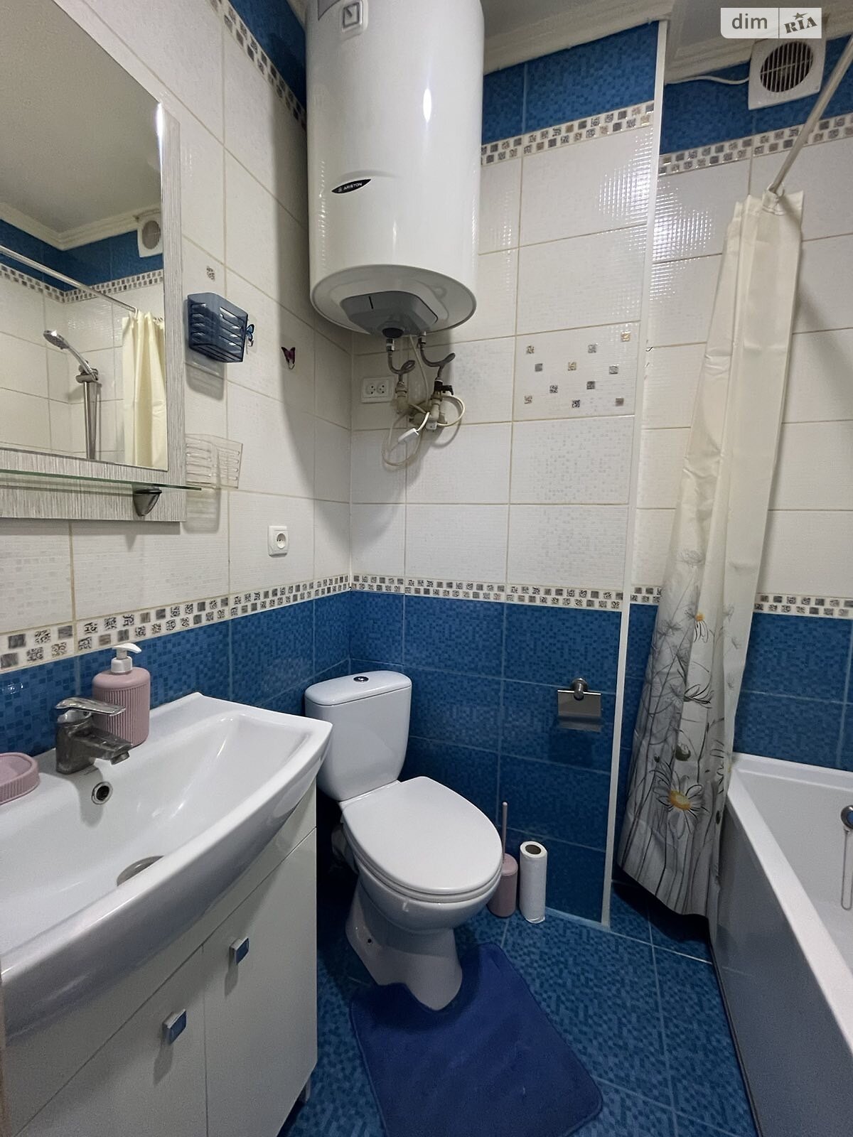 Продажа двухкомнатной квартиры в Харькове, на просп. Героев Харькова 124/3, район Красный луч фото 1 Продажа двухкомнатной квартиры в Харькове, на просп. Героев Харькова 124/3, район Красный луч фото 1
