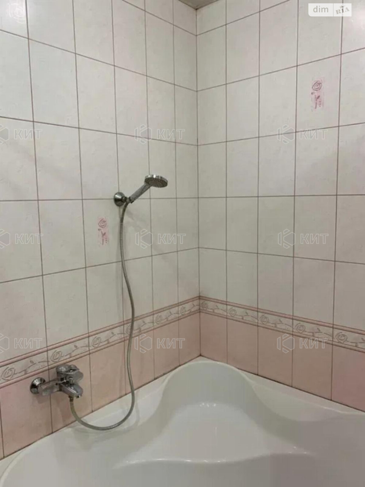 Продажа двухкомнатной квартиры в Харькове, на просп. Героев Харькова 128, район Красный луч фото 1 Продажа двухкомнатной квартиры в Харькове, на просп. Героев Харькова 128, район Красный луч фото 1