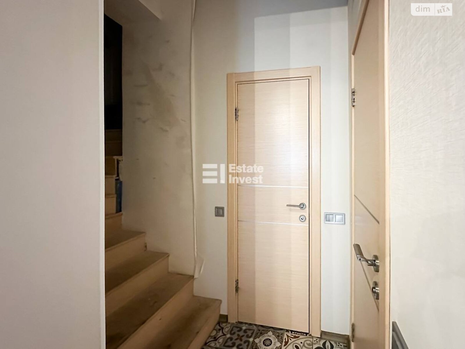 Продажа шестикомнатной квартиры в Харькове, на пер. Кравцова 6, фото 1 Продажа шестикомнатной квартиры в Харькове, на пер. Кравцова 6, фото 1