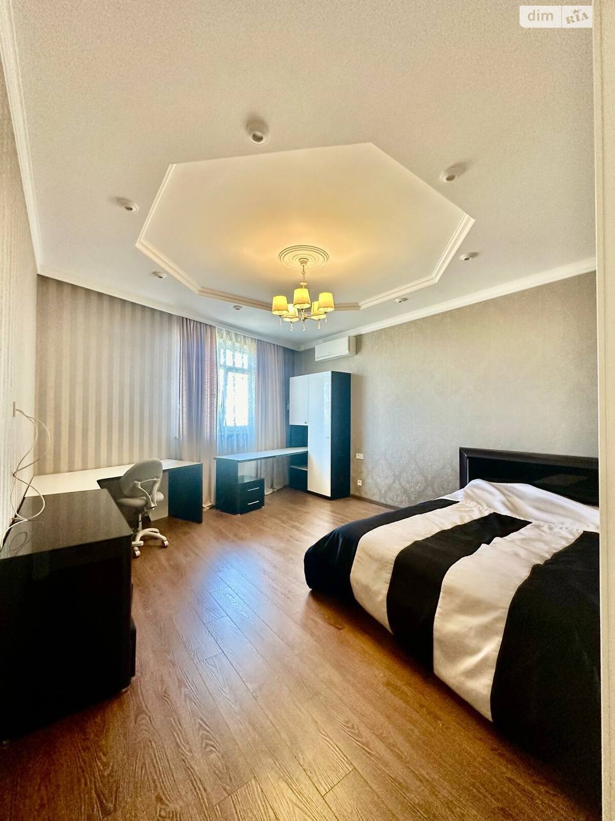 Продаж трикімнатної квартири в Харкові, на вул. Культури 22В, фото 1 Продаж трикімнатної квартири в Харкові, на вул. Культури 22В, фото 1