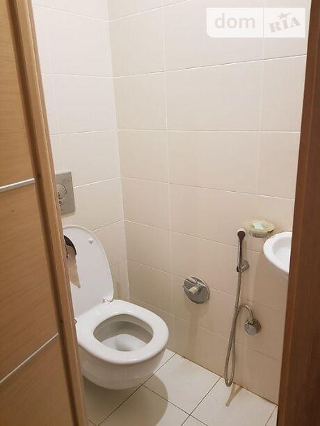 Продажа трехкомнатной квартиры в Харькове, на ул. Богдана Хмельницкого 14, район Левада фото 1 Продажа трехкомнатной квартиры в Харькове, на ул. Богдана Хмельницкого 14, район Левада фото 1