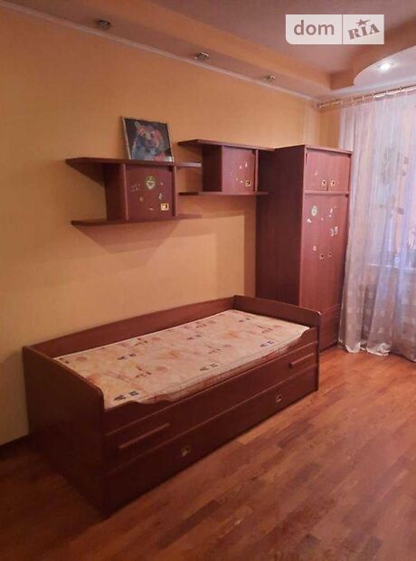 Продажа трехкомнатной квартиры в Харькове, на просп. Гагарина 1, район Левада фото 1 Продажа трехкомнатной квартиры в Харькове, на просп. Гагарина 1, район Левада фото 1