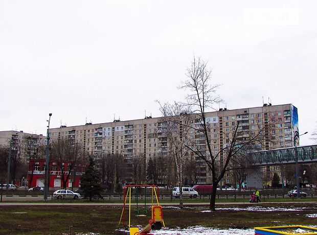 Продажа трехкомнатной квартиры в Харькове, на просп. Гагарина 39, район Слободской фото 1 Продажа трехкомнатной квартиры в Харькове, на просп. Гагарина 39, район Слободской фото 1