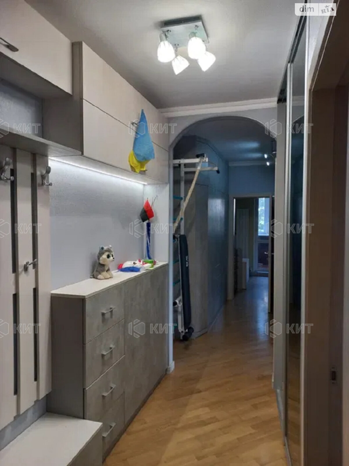 Продаж трикімнатної квартири в Харкові, на просп. Аерокосмічний 60, район Левада фото 1 Продаж трикімнатної квартири в Харкові, на просп. Аерокосмічний 60, район Левада фото 1