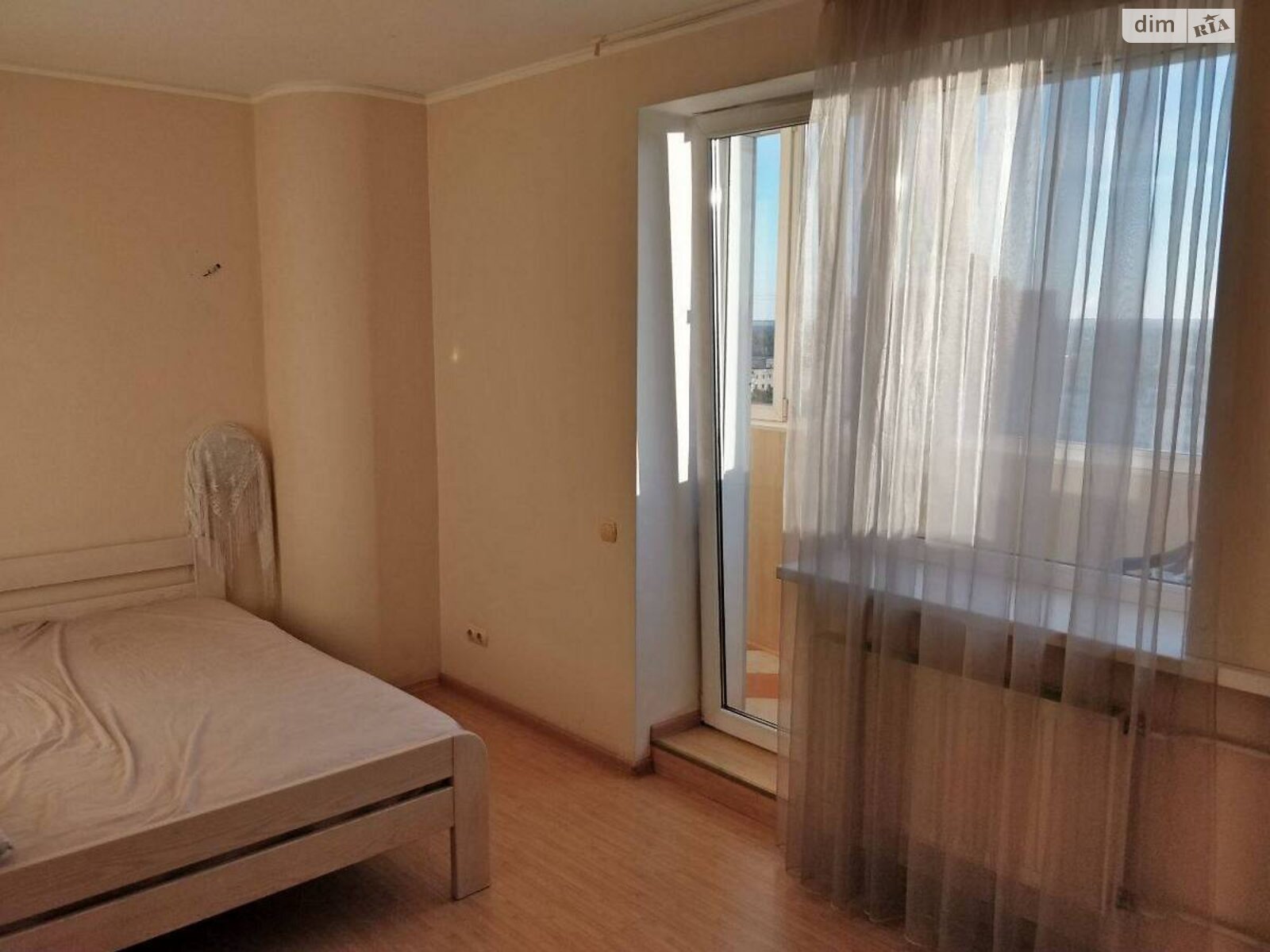Продаж трикімнатної квартири в Харкові, на вул. Гагаріна 41/2, район Левада фото 1 Продаж трикімнатної квартири в Харкові, на вул. Гагаріна 41/2, район Левада фото 1
