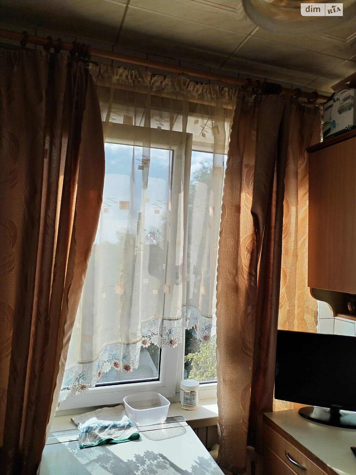 Продаж трикімнатної квартири в Харкові, на вул. Каштанова 10, район Левада фото 1 Продаж трикімнатної квартири в Харкові, на вул. Каштанова 10, район Левада фото 1