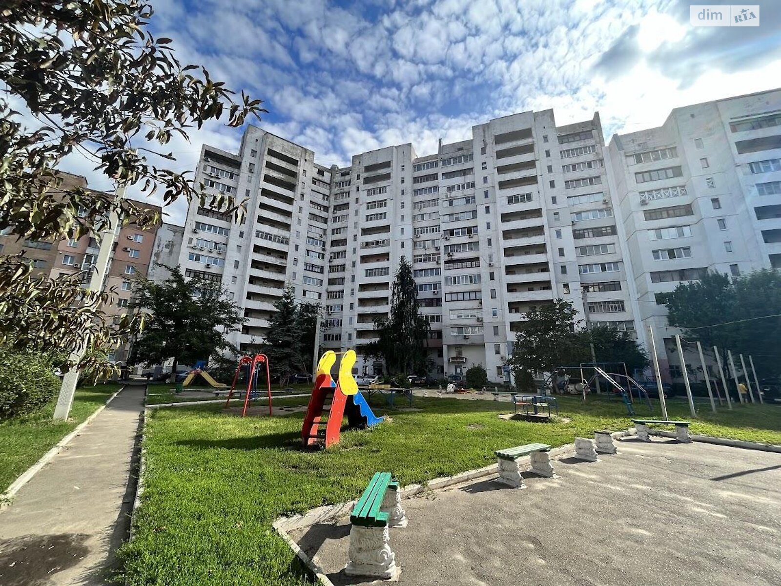 Продаж двокімнатної квартири в Харкові, на вул. Вернадського 1, район Левада фото 1