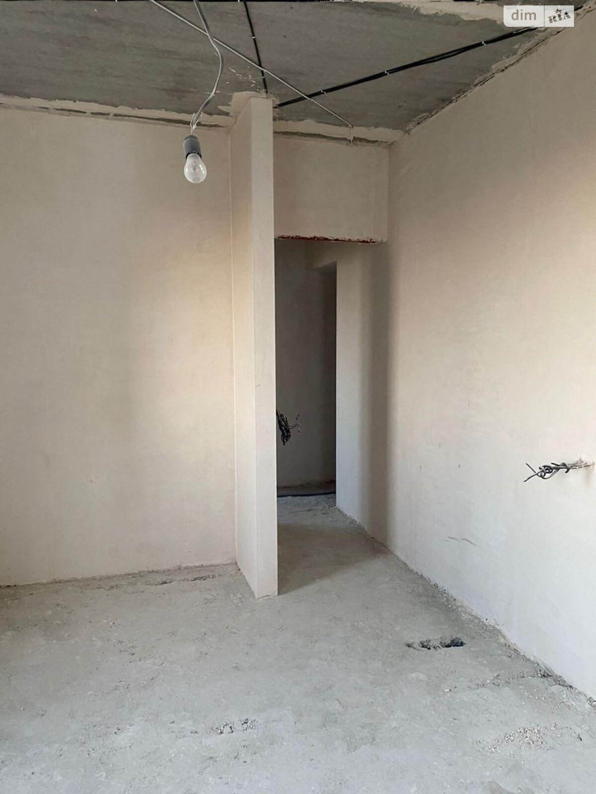 Продажа трехкомнатной квартиры в Харькове, на ул. Заливная 6, район Левада фото 1 Продажа трехкомнатной квартиры в Харькове, на ул. Заливная 6, район Левада фото 1