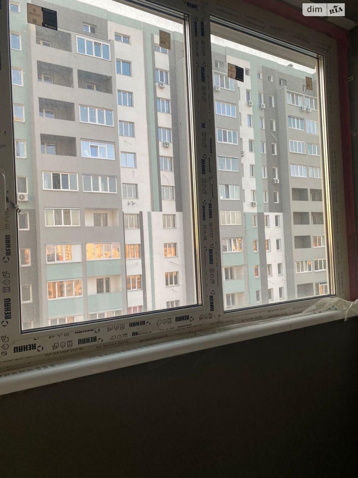 Продажа трехкомнатной квартиры в Харькове, на ул. Заливная 6, район Левада фото 1 Продажа трехкомнатной квартиры в Харькове, на ул. Заливная 6, район Левада фото 1