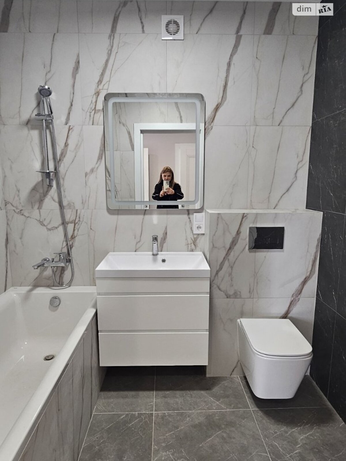 Продажа двухкомнатной квартиры в Харькове, на ул. Заливная 10, район Левада фото 1