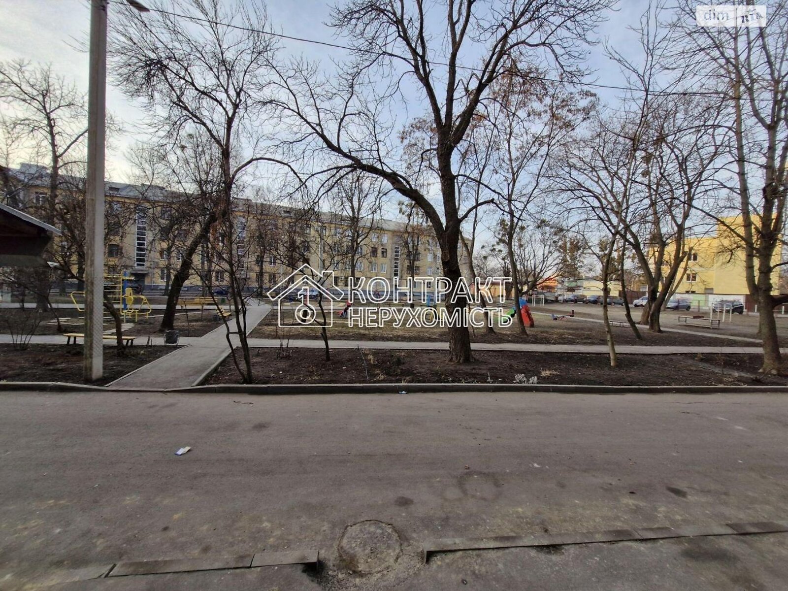 Продажа трехкомнатной квартиры в Харькове, на ул. Металлиста, фото 1 Продажа трехкомнатной квартиры в Харькове, на ул. Металлиста, фото 1
