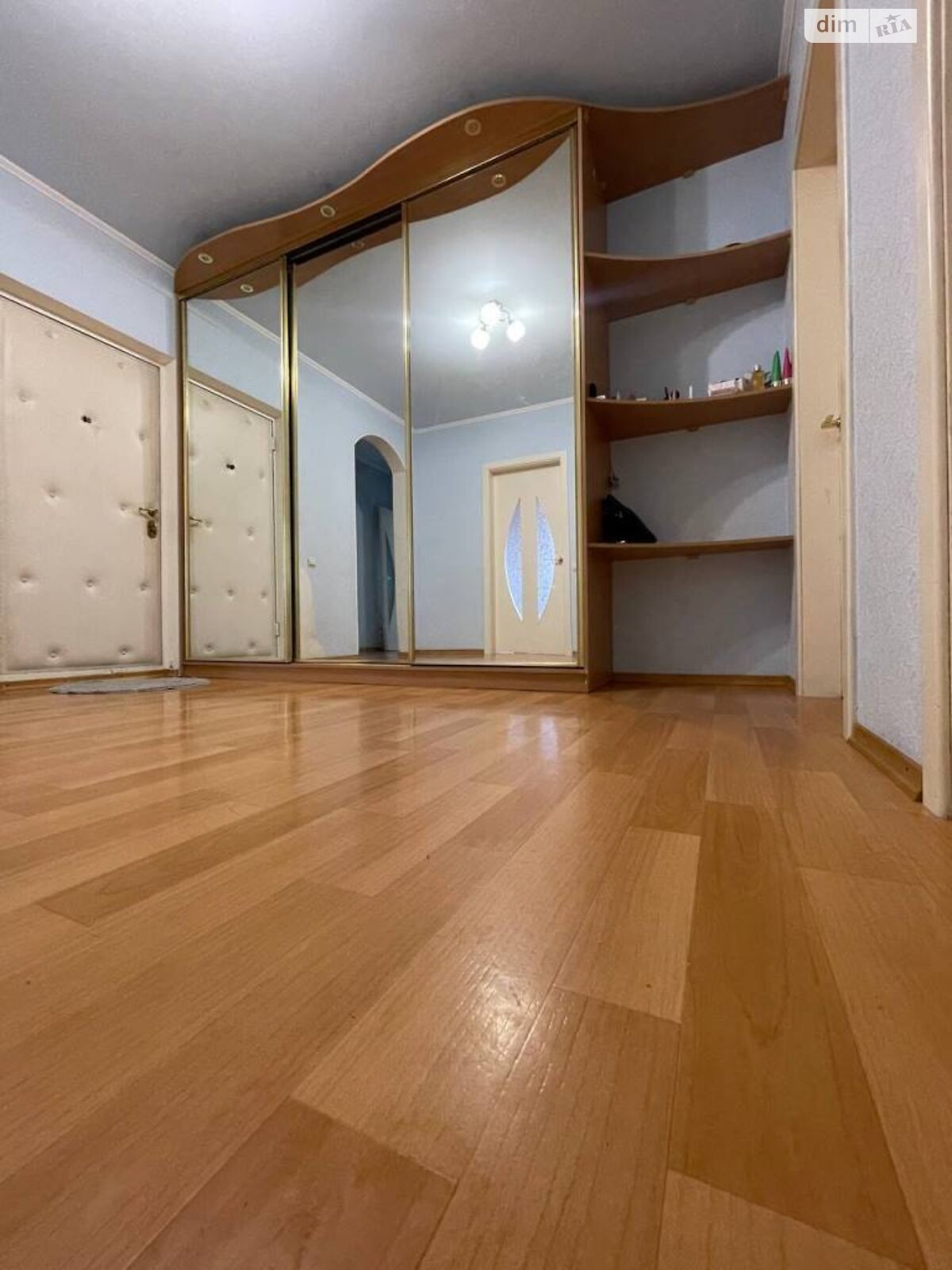 Продаж трикімнатної квартири в Харкові, на вул. Кричевського 41, район МЖК Інтернаціоналіст фото 1 Продаж трикімнатної квартири в Харкові, на вул. Кричевського 41, район МЖК Інтернаціоналіст фото 1