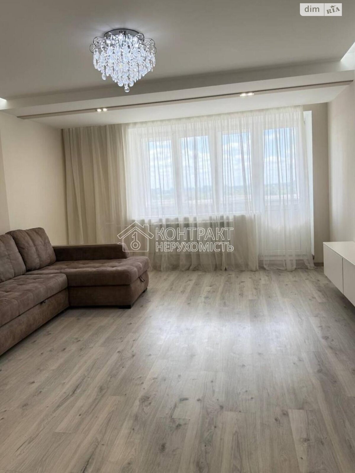 Продажа трехкомнатной квартиры в Харькове, на ул. Кричевского 32, район МЖК Интернационалист фото 1