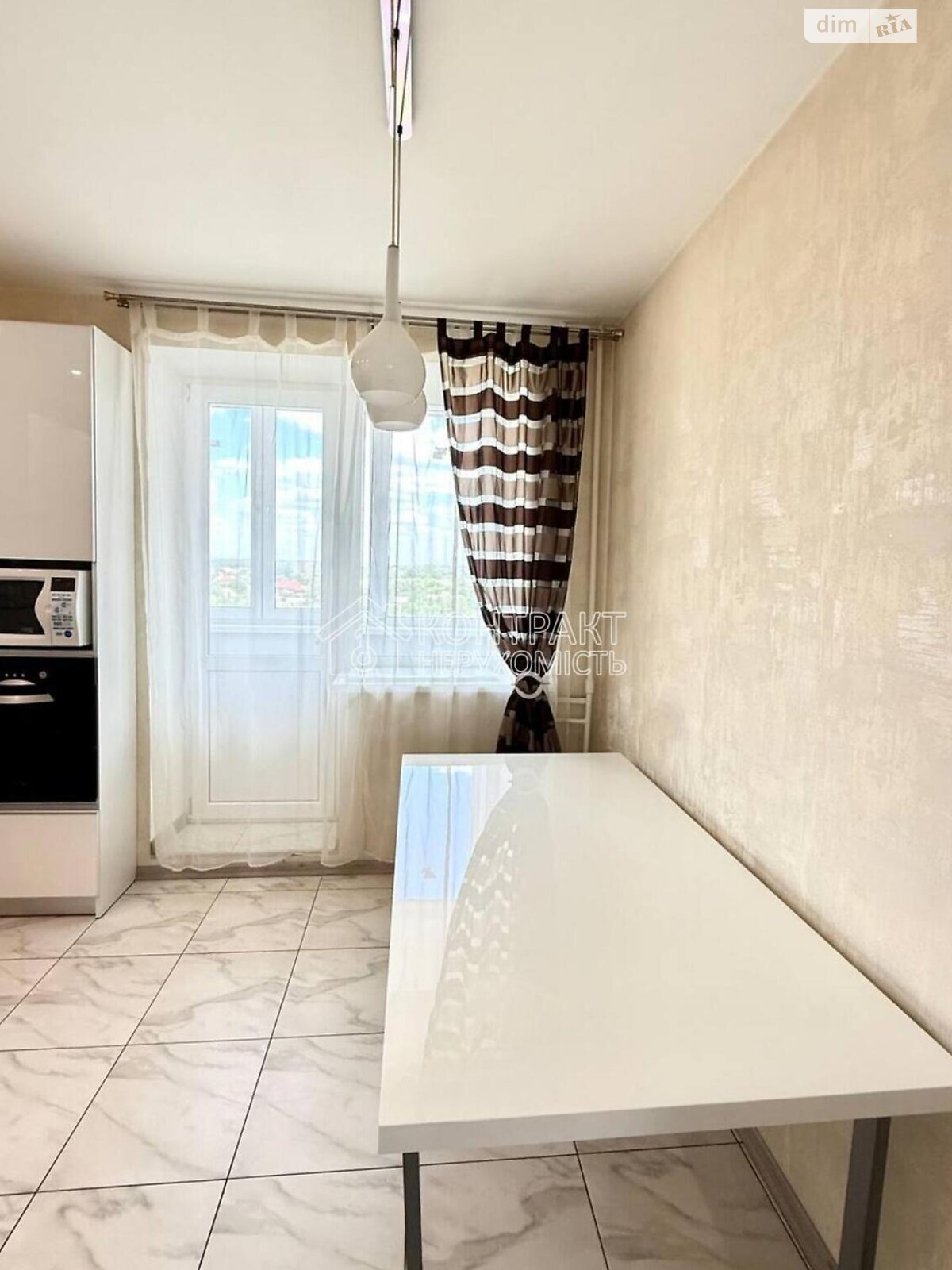 Продажа трехкомнатной квартиры в Харькове, на ул. Кричевского 32, район МЖК Интернационалист фото 1