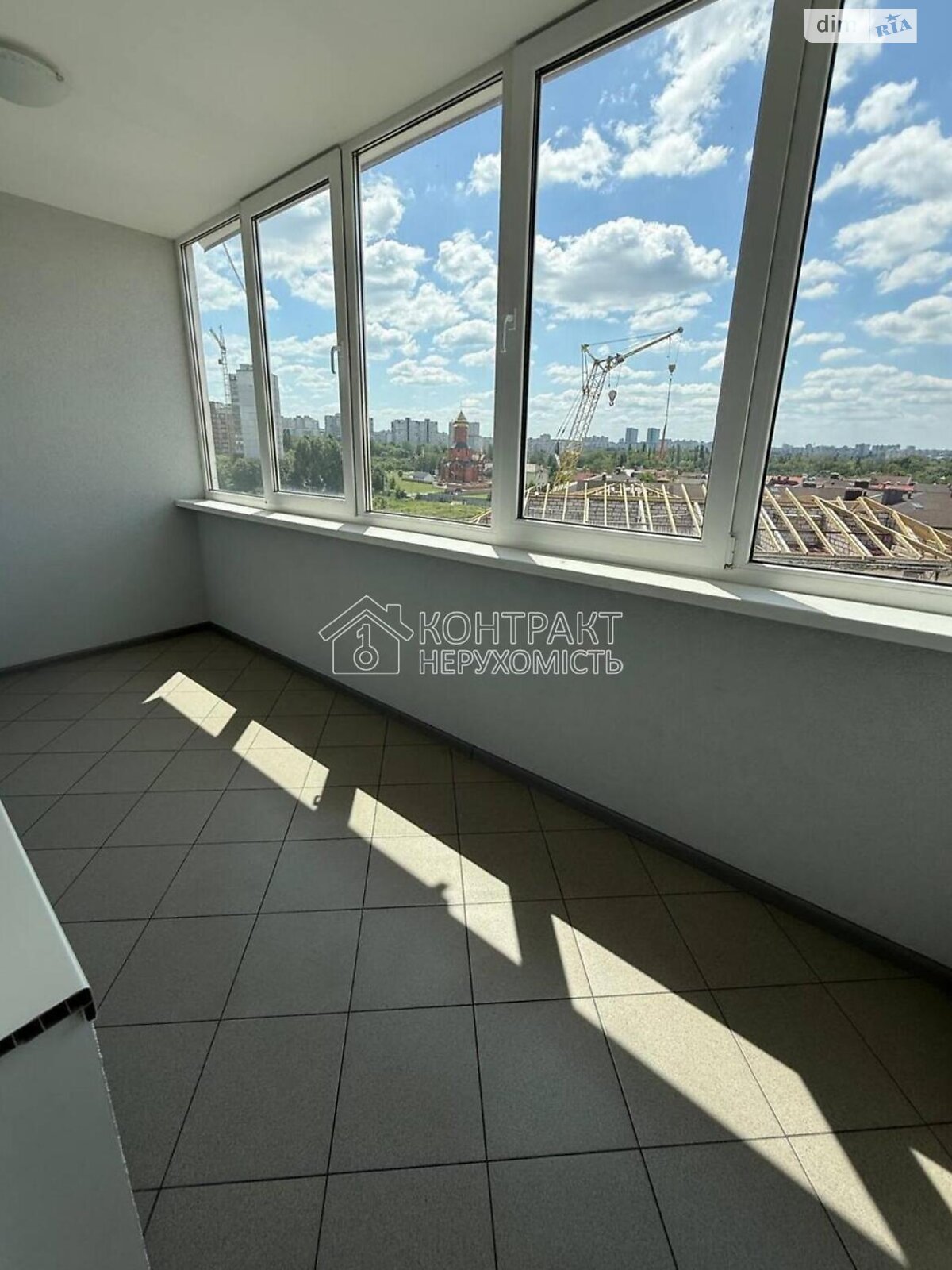 Продажа трехкомнатной квартиры в Харькове, на ул. Кричевского 32, район МЖК Интернационалист фото 1