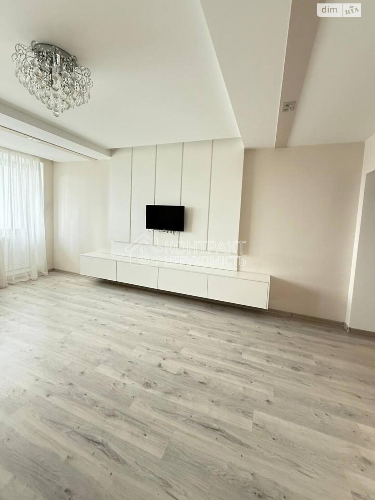 Продажа трехкомнатной квартиры в Харькове, на ул. Кричевского 32, район МЖК Интернационалист фото 1