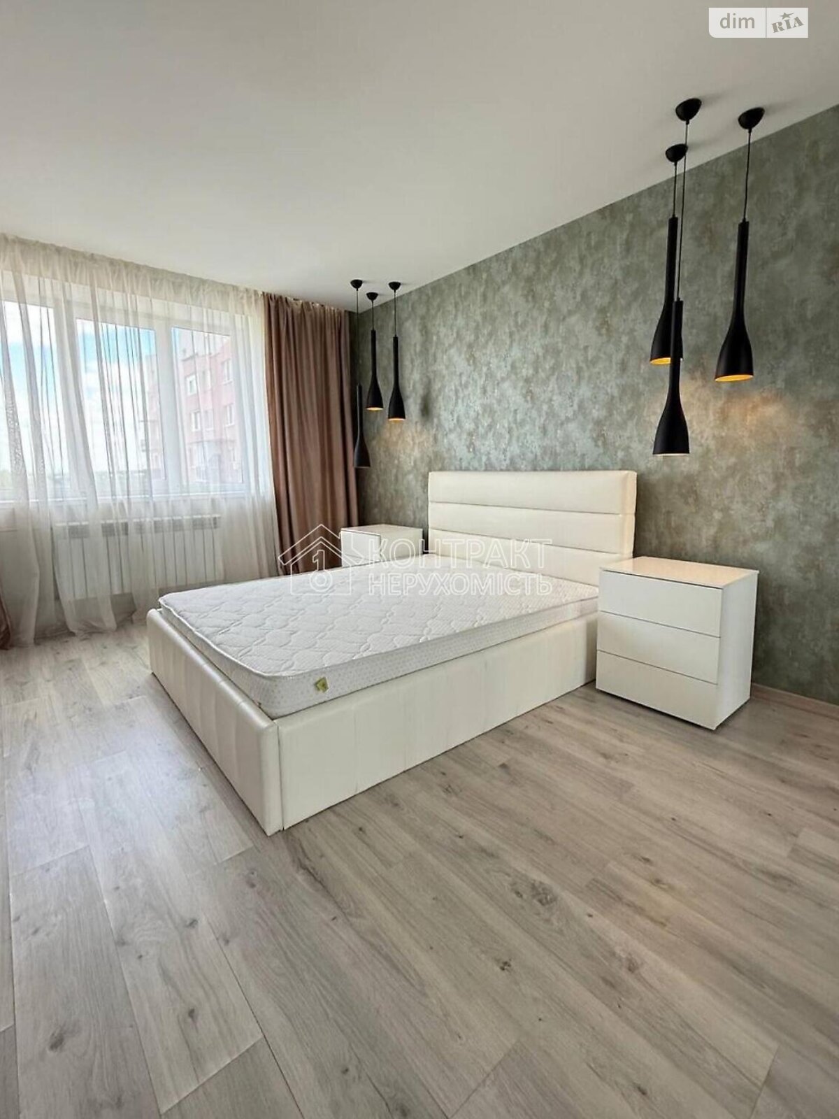 Продажа трехкомнатной квартиры в Харькове, на ул. Кричевского 32, район МЖК Интернационалист фото 1