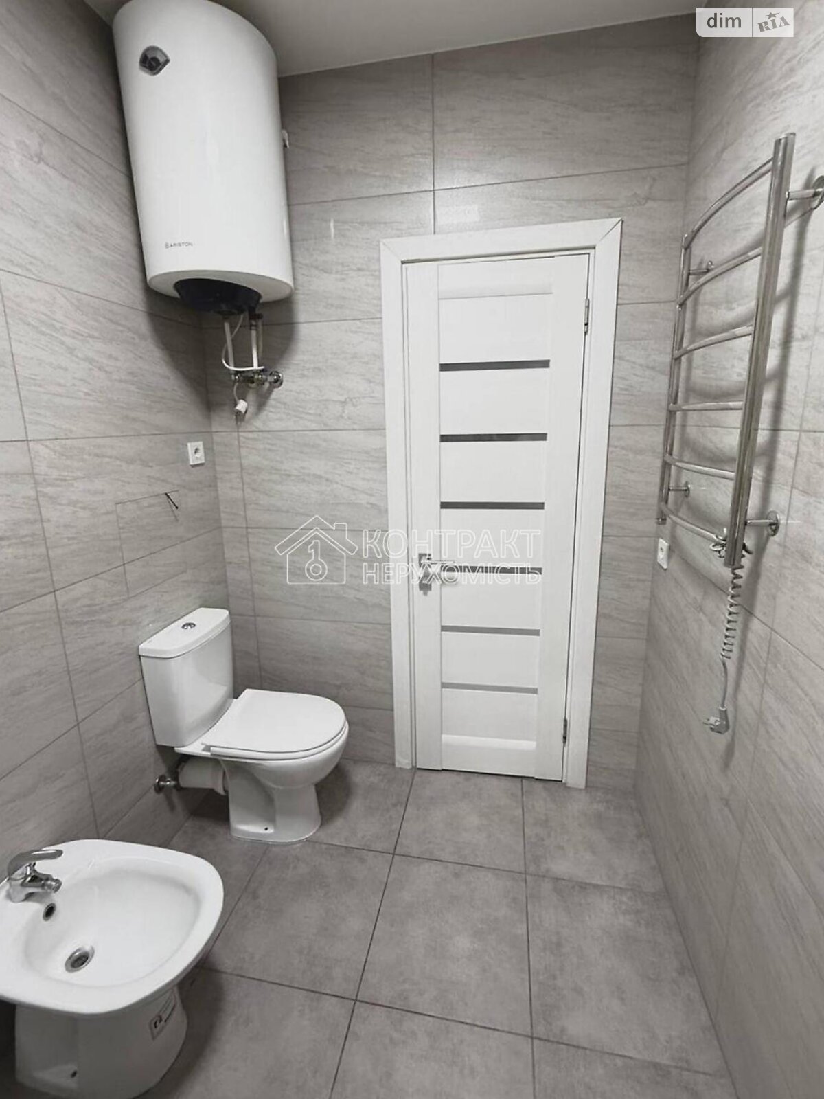 Продажа трехкомнатной квартиры в Харькове, на ул. Кричевского 32, район МЖК Интернационалист фото 1