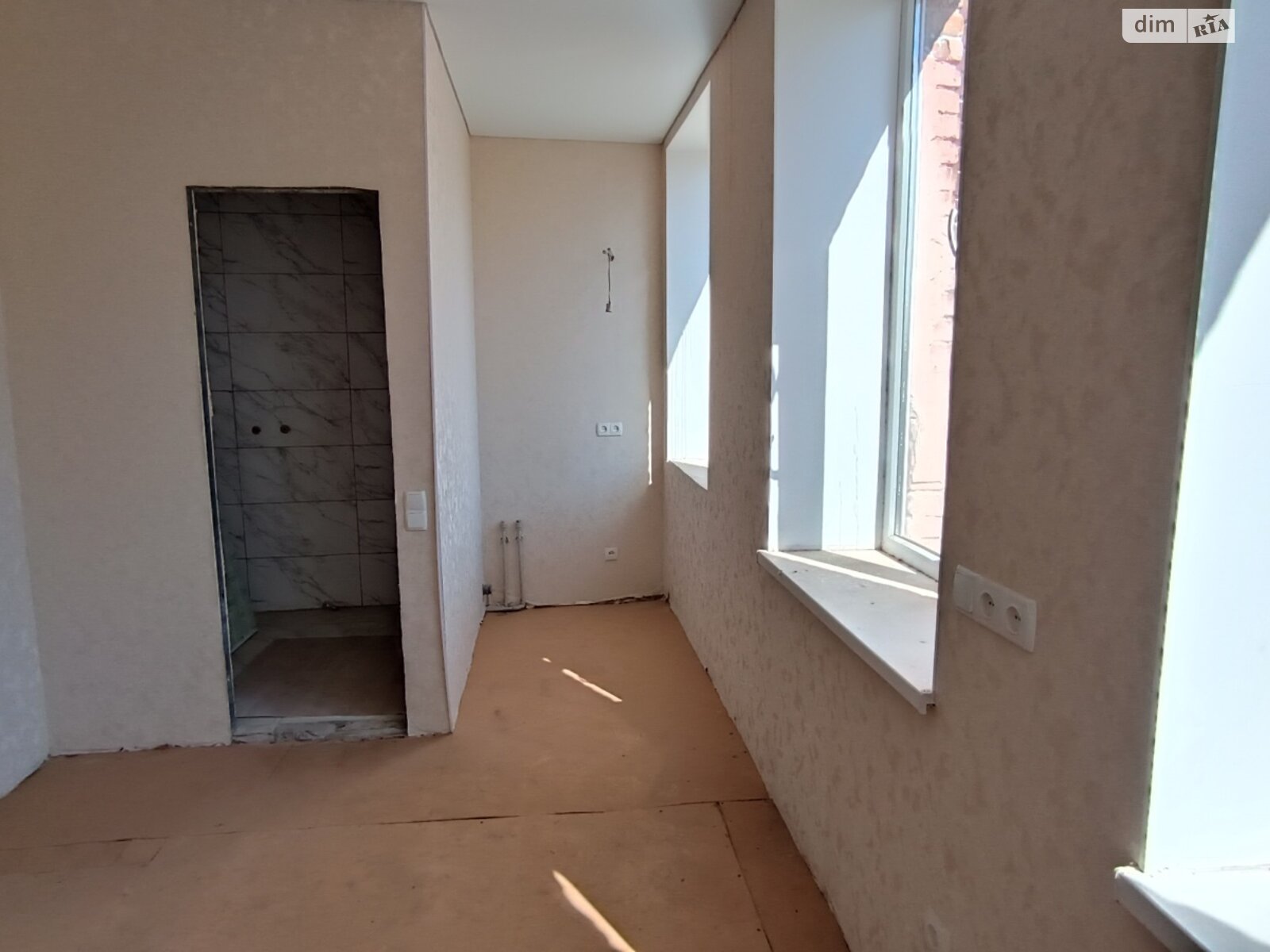 Продажа трехкомнатной квартиры в Харькове, на ул. Москалевская 11Б, район Москалевка фото 1 Продажа трехкомнатной квартиры в Харькове, на ул. Москалевская 11Б, район Москалевка фото 1