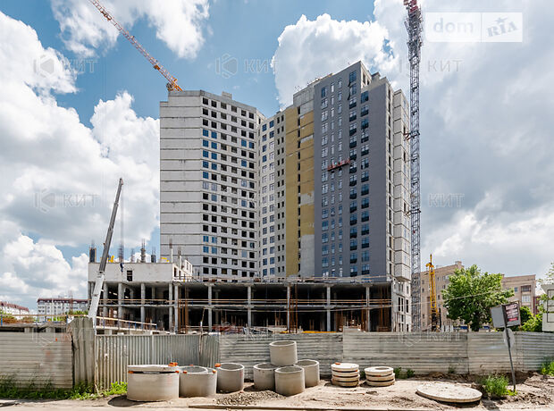 Продажа трехкомнатной квартиры в Харькове, на просп. Героев Харькова 97, район Слободской фото 1 Продажа трехкомнатной квартиры в Харькове, на просп. Героев Харькова 97, район Слободской фото 1