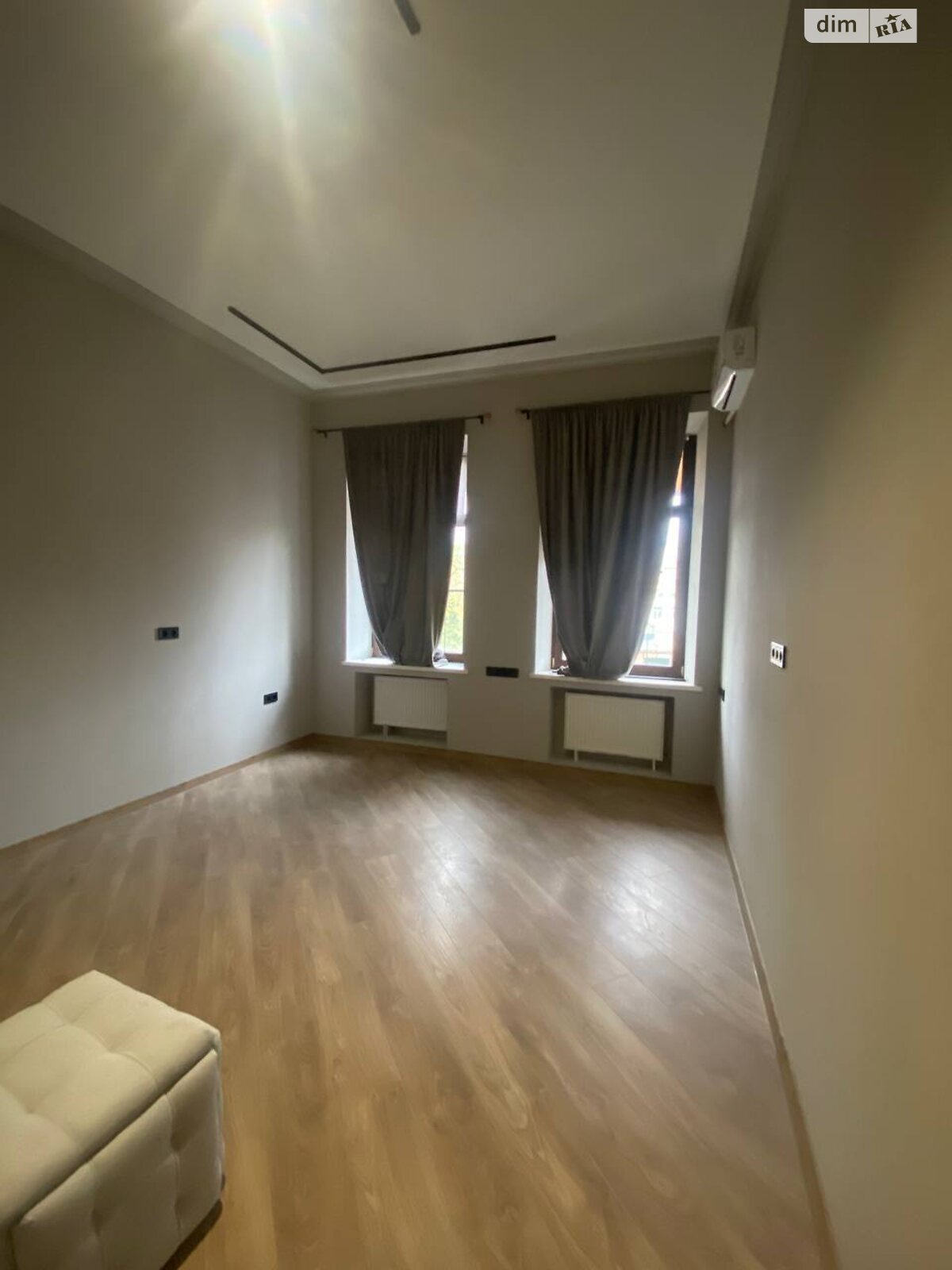 Продаж чотирикімнатної квартири в Харкові, на вул. Алчевських 27Б, район Нагірний (Київський) фото 1