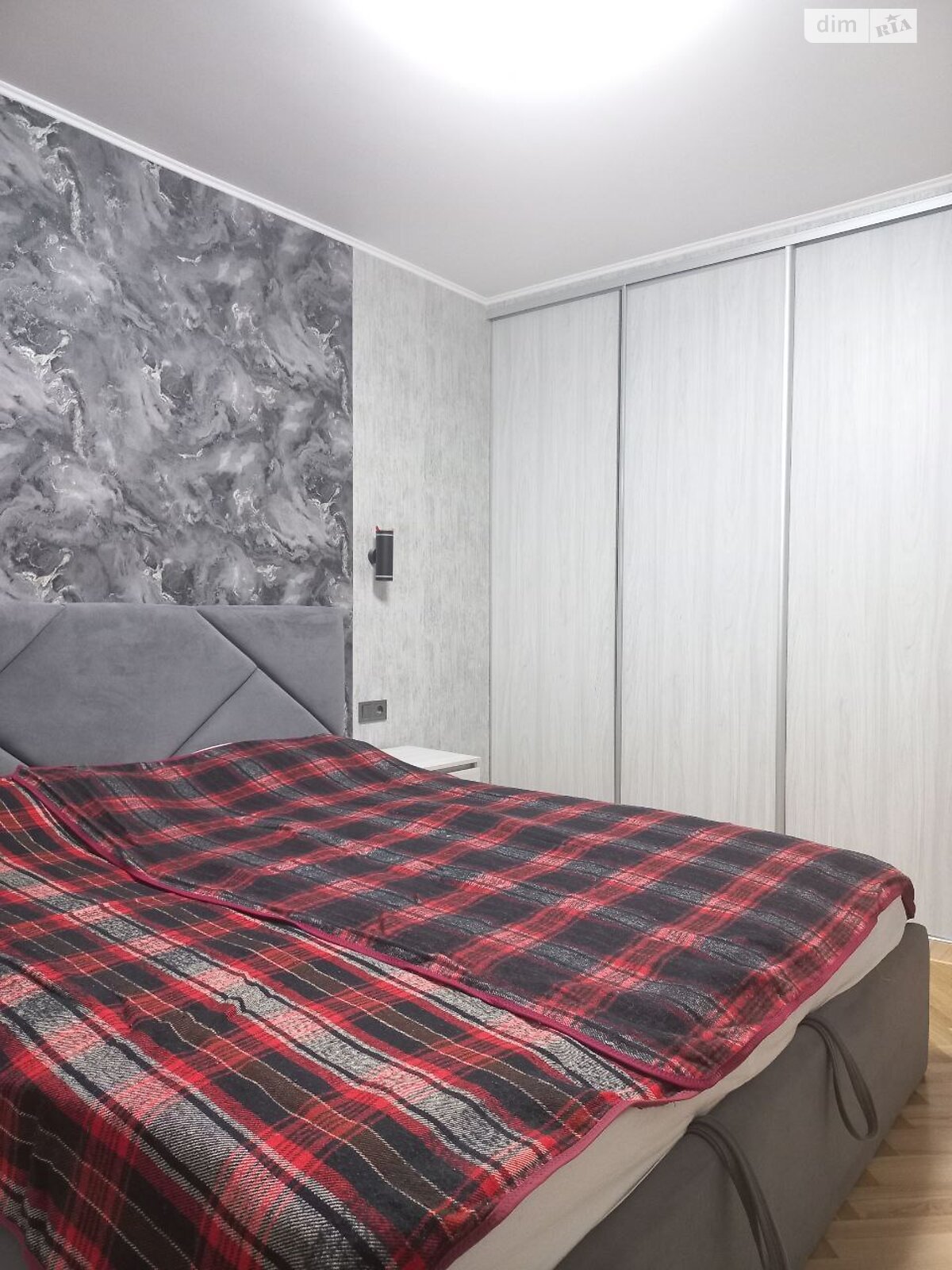 Продаж трикімнатної квартири в Харкові, на вул. Чайковська, район Нагірний (Київський) фото 1