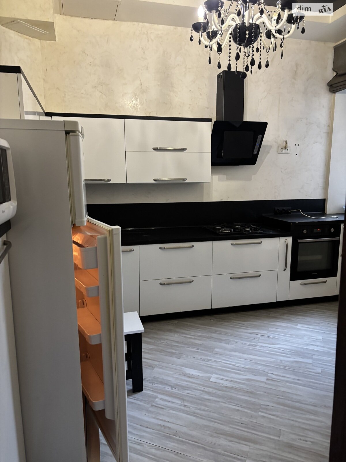 Продажа трехкомнатной квартиры в Харькове, на ул. Данилевского 12, район Нагорный (Киевский) фото 1 Продажа трехкомнатной квартиры в Харькове, на ул. Данилевского 12, район Нагорный (Киевский) фото 1